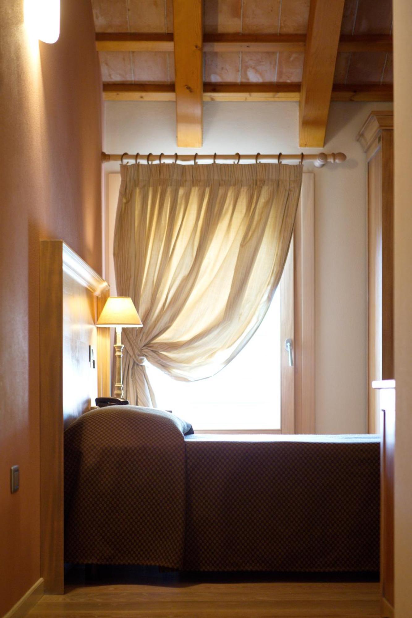 Hotel アーゾロ 部屋 写真